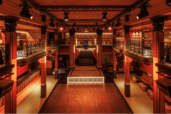 Séminaire au château / urbain / workation