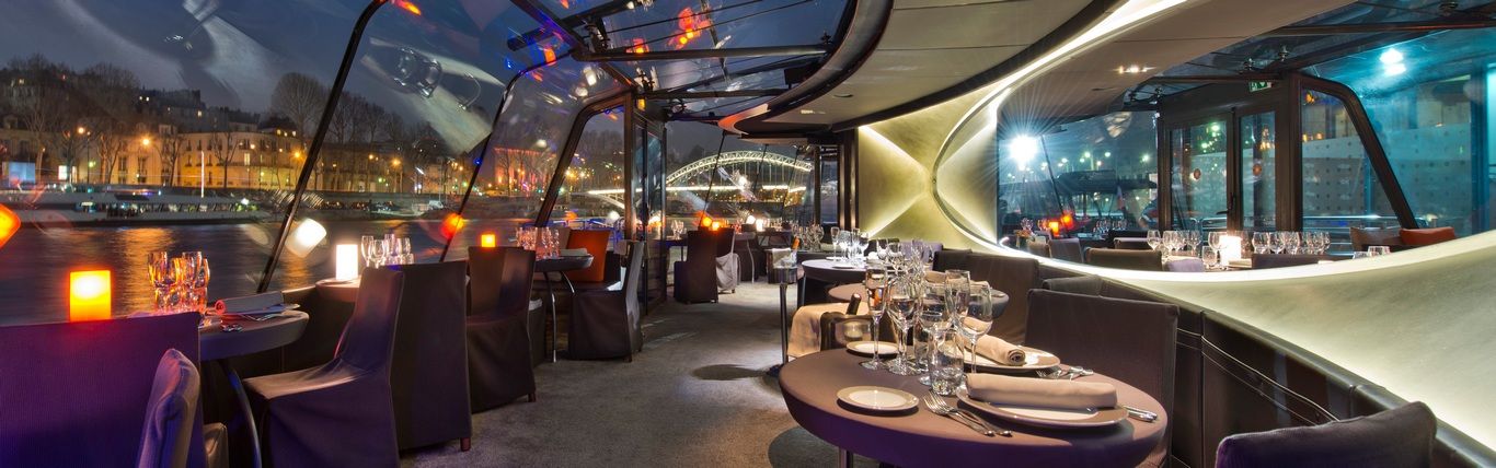 Espace événementielle pour soirée d'entreprise sur un bateau